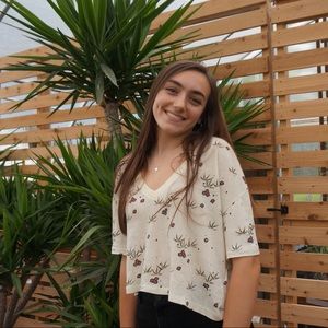 Meet your Posher, Olivia